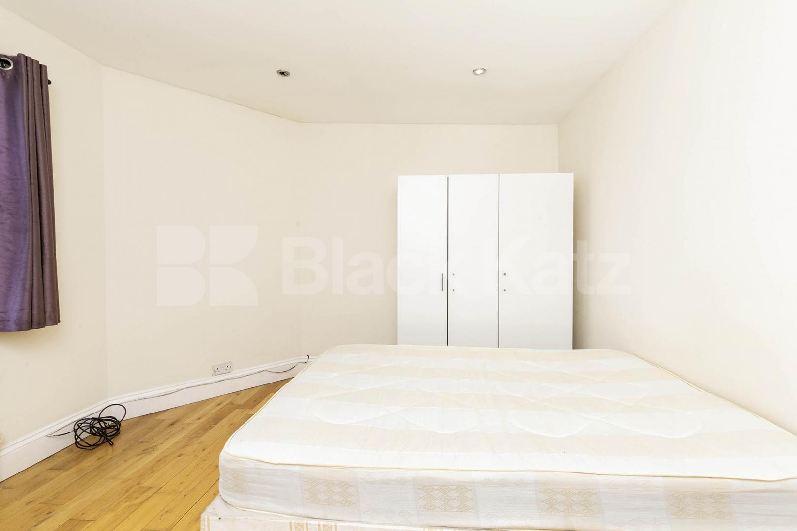 Surrounded by an abundance of amenities and walking distance to a station  High Street, High Barnet